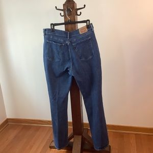 Levi’s, Women’s classic bootcut jeans, waist 32, Length 32, size 14.